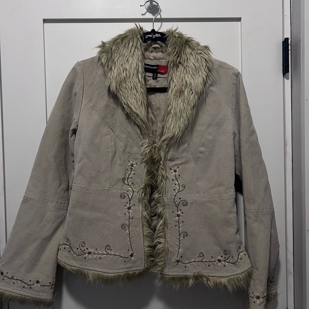 Y2K Vintage 100% Leather Embroidered Faux Fur Trim Jacket
